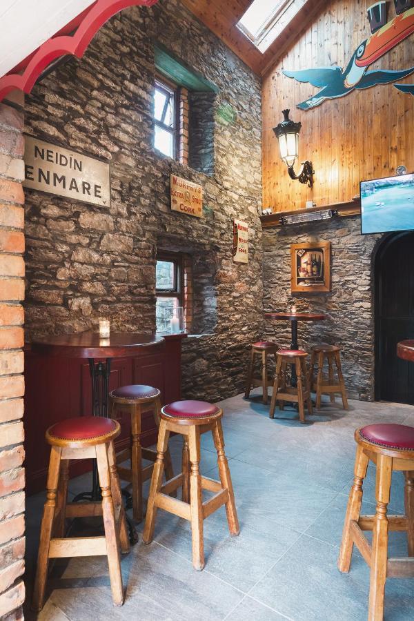 קנמארה The Wander Inn Bar & Accommodation מראה חיצוני תמונה